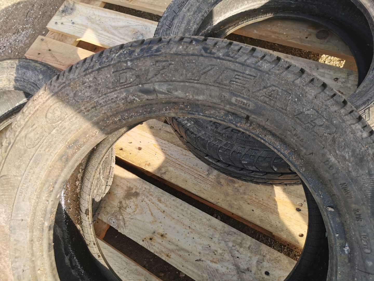 Padangos 205/50 r16