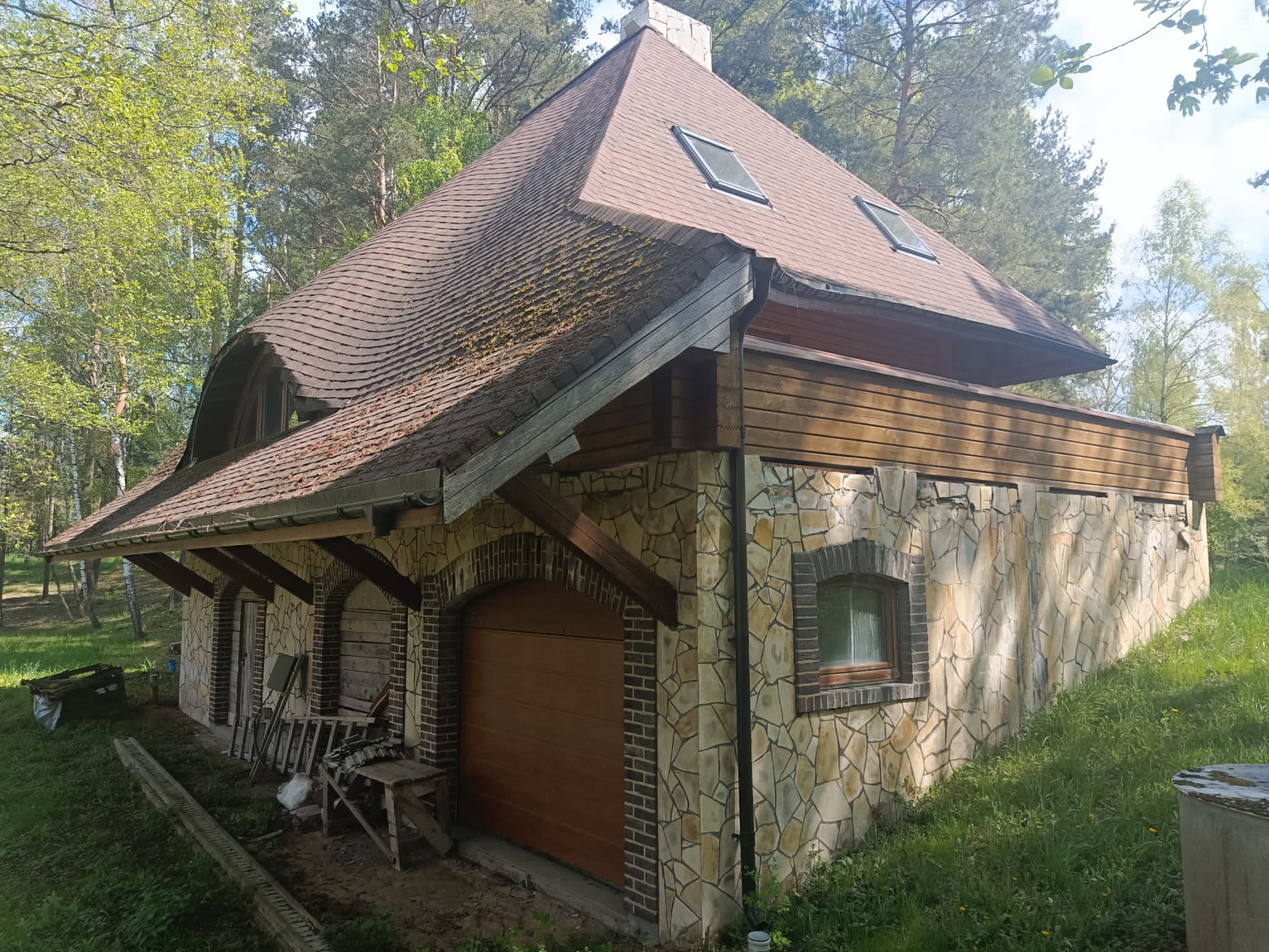 Parduodama sodyba su tvenkiniu Kalino kaime, Vilniaus rajone
