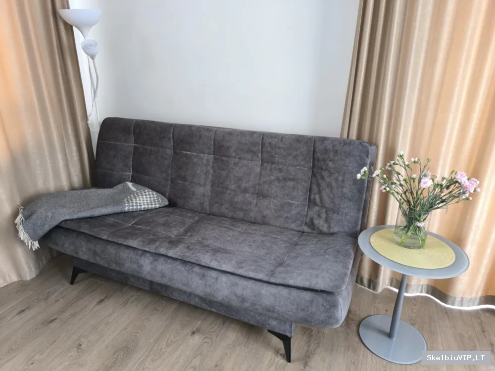 Nauja elegantiška sofa lova
